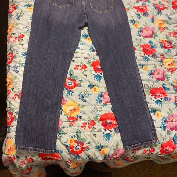 Jeans - Picture 2 of 3